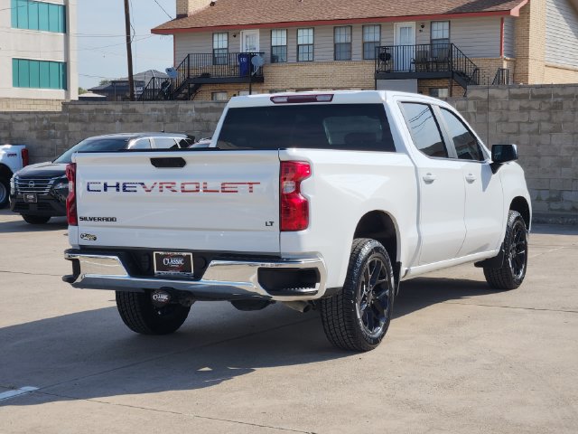 Used 2024 Chevrolet Silverado 1500 LT RWD image 14