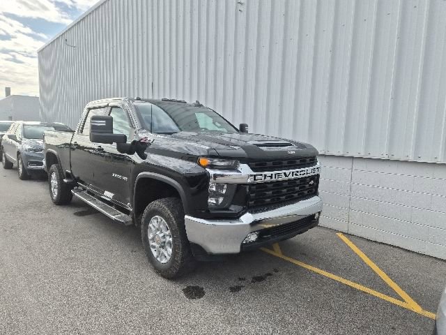 Used 2022 Chevrolet Silverado 3500 LT w/ Convenience Package AWD/4WD image 3