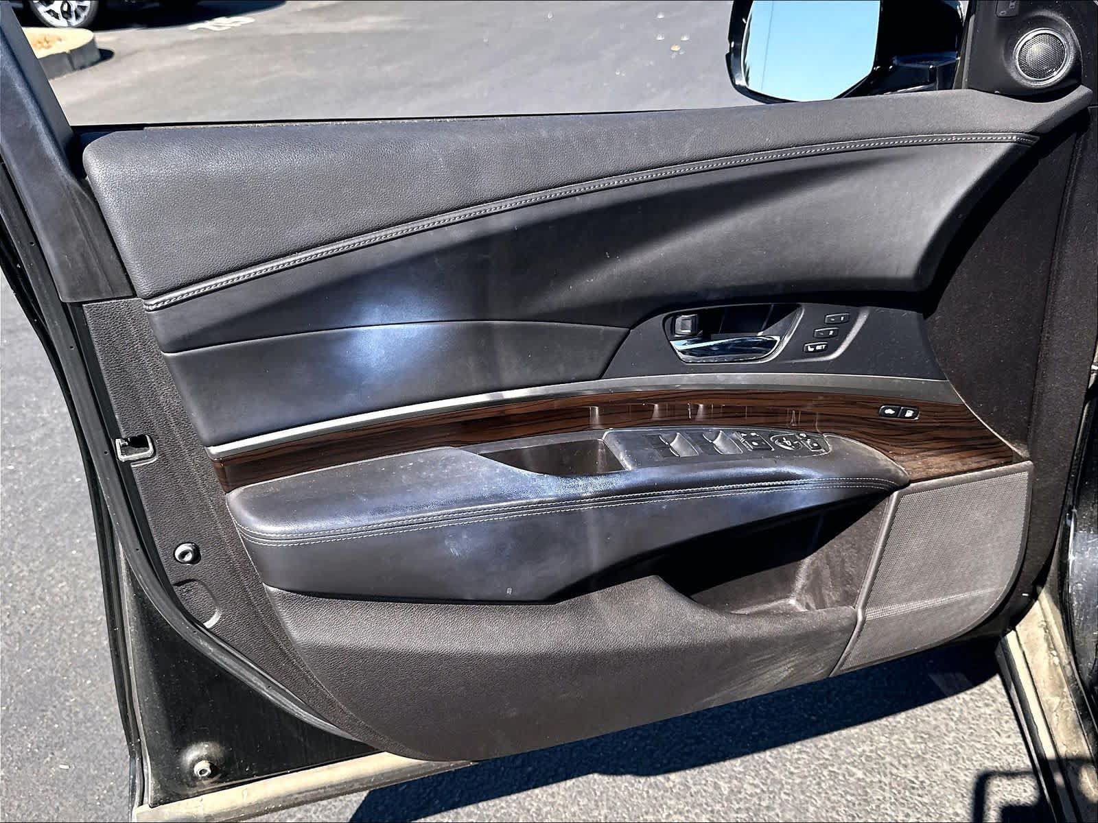 Used 2014 Acura RLX w/ Technology Package FWD image 20