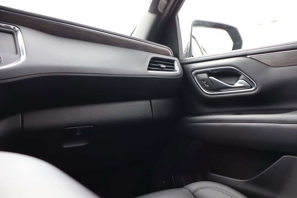 Used 2022 Chevrolet Tahoe Z71 w/ Luxury Package image 48