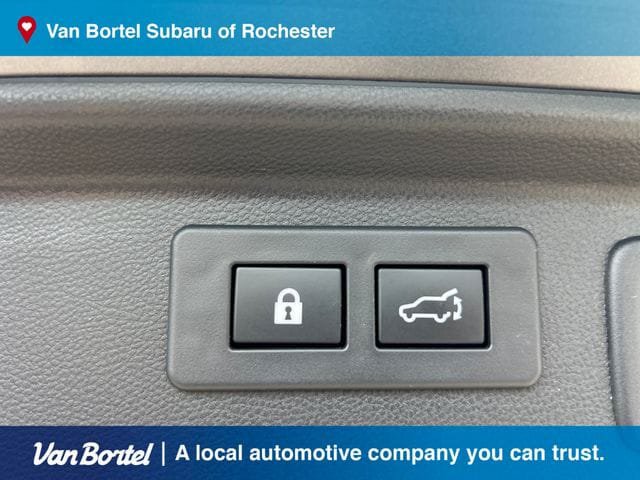 Used 2023 Subaru Forester Limited AWD/4WD image 27