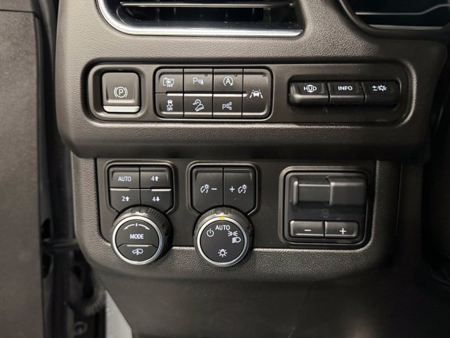 Used 2023 Chevrolet Tahoe High Country w/ Advanced Technology Package AWD/4WD image 16