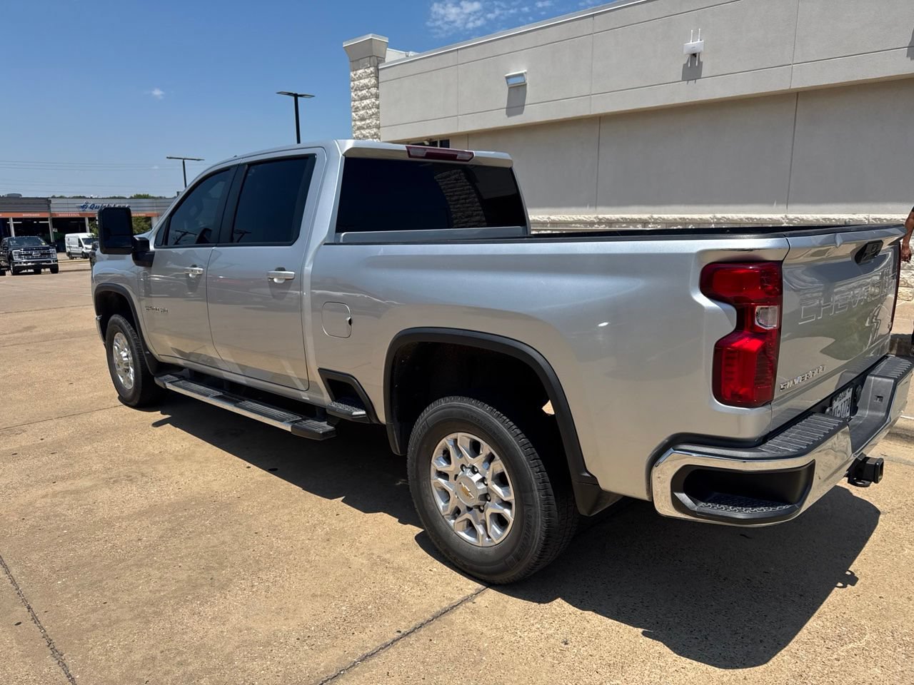 Used 2022 Chevrolet Silverado 2500 LT w/ Convenience Package AWD/4WD image 6