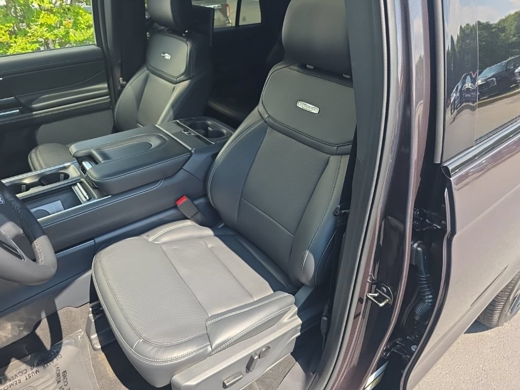 New 2027 Ford Expedition Platinum w/ Stealth Performance Package AWD/4WD image 12