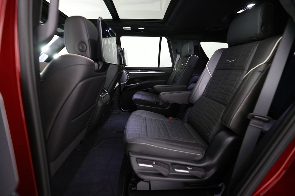 Used 2026 Cadillac Escalade V AWD/4WD image 16