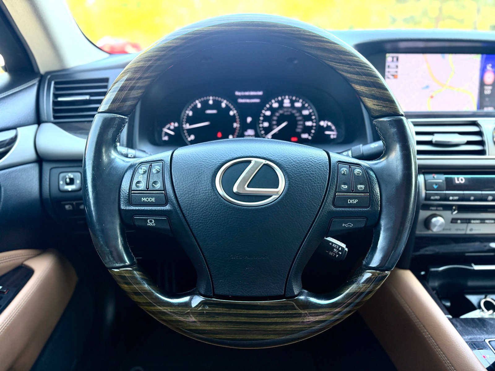 Used 2017 Lexus LS 460 w/ Comfort Package RWD image 25
