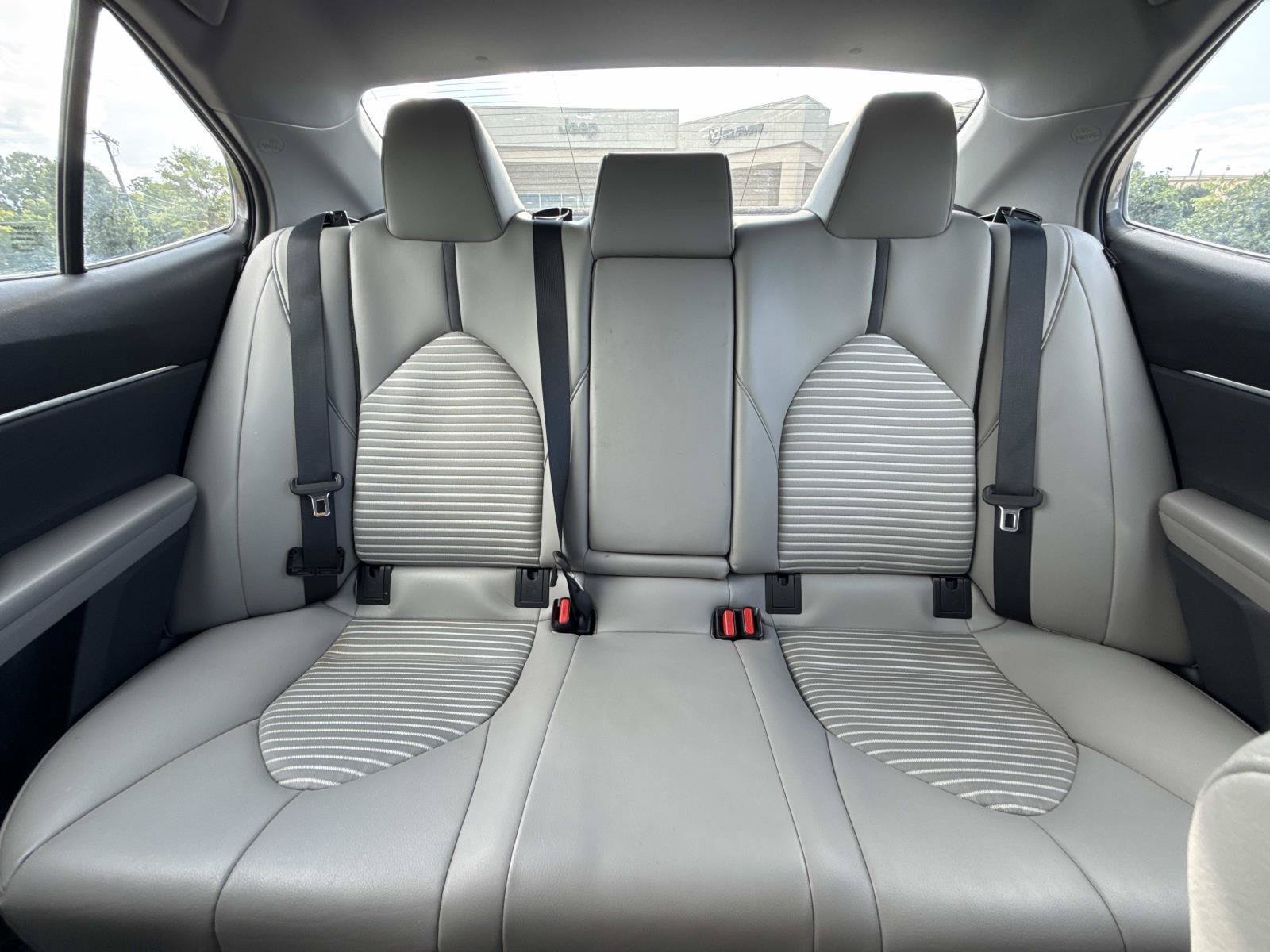 Used 2024 Toyota Camry SE FWD image 16