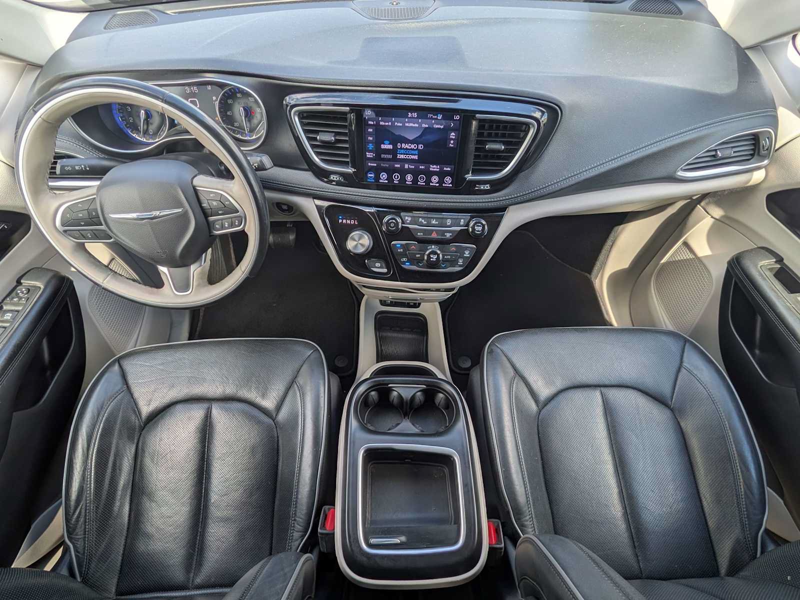 Certified 2018 Chrysler Pacifica Touring-L FWD image 23