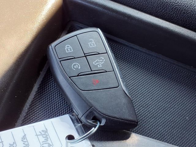 Used 2024 GMC Sierra 1500 SLT AWD/4WD image 13