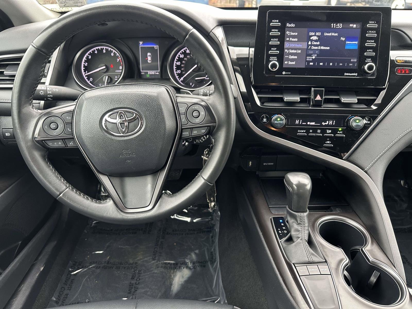 Used 2024 Toyota Camry SE image 8