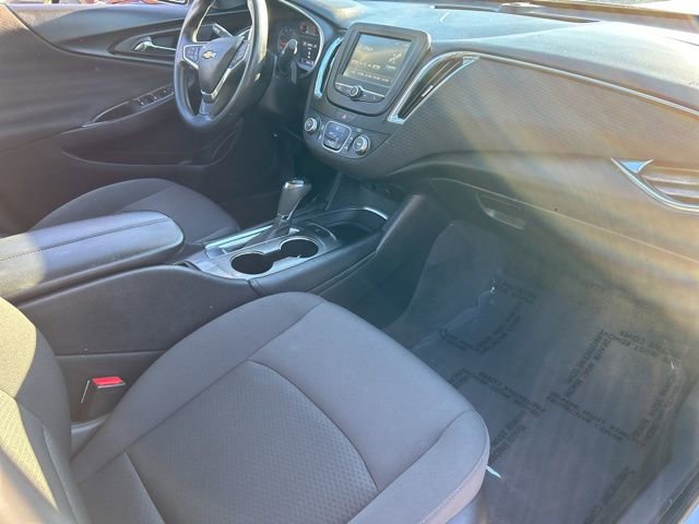 Used 2018 Chevrolet Malibu LT w/ LPO, Convenience Package 2 image 10
