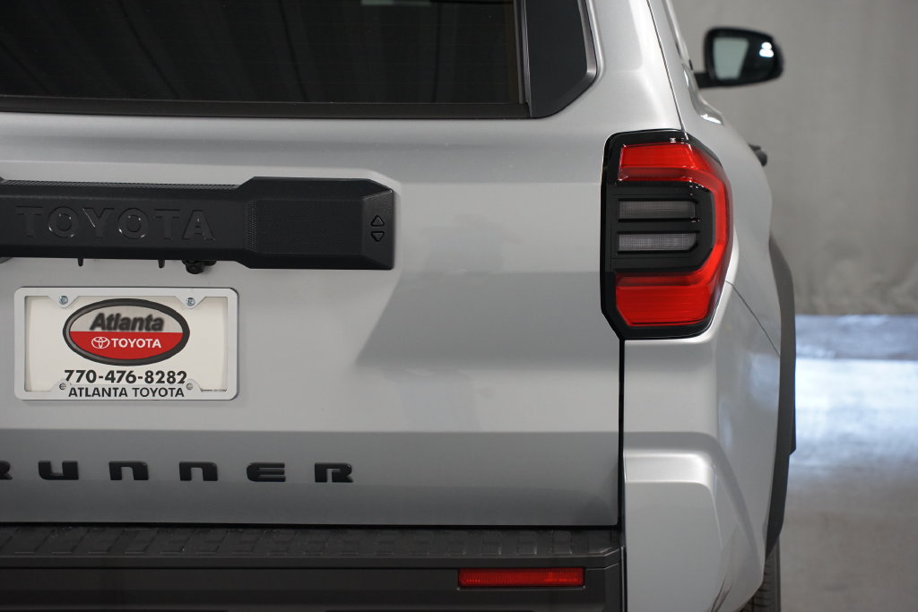 New 2026 Toyota 4Runner SR5 AWD/4WD image 10