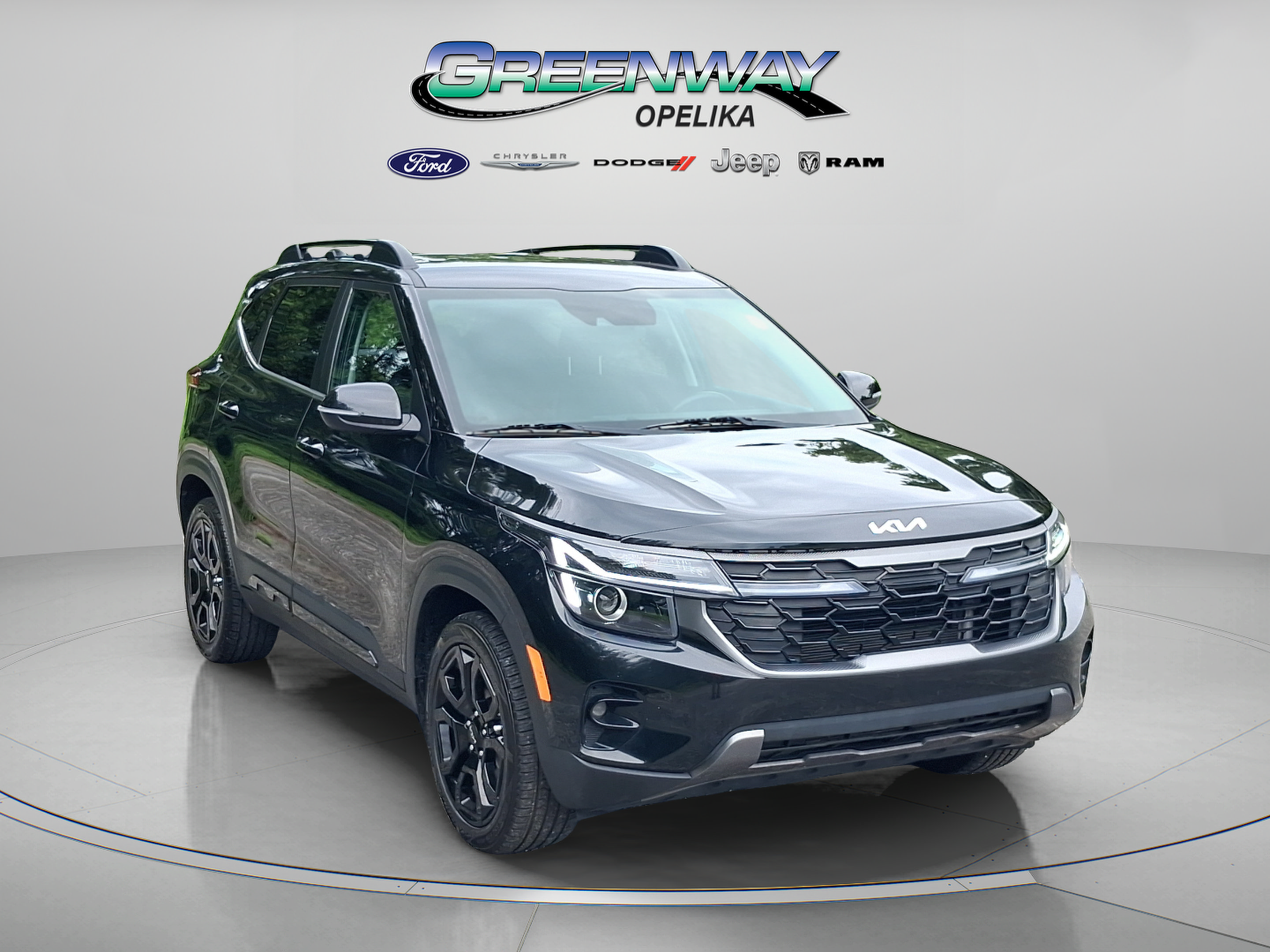 Used 2024 Kia Seltos X-Line AWD/4WD image 1