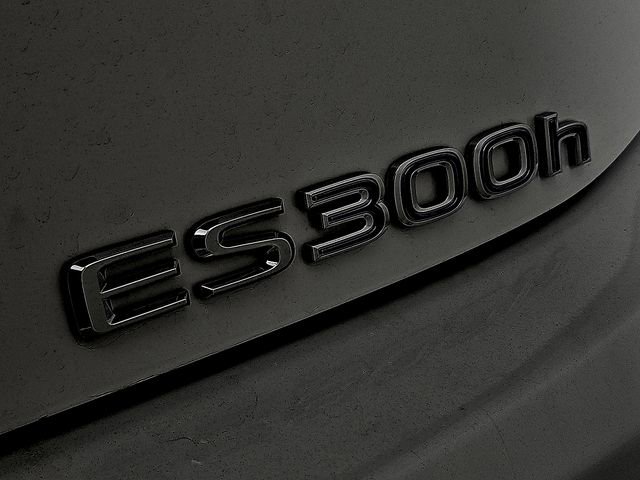 Certified 2022 Lexus ES 300h F Sport image 34