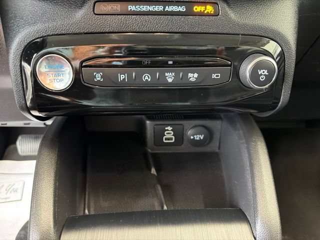 Certified 2024 Ford Escape Platinum AWD/4WD image 21