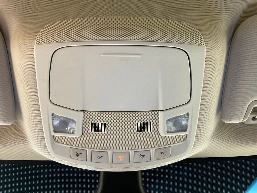 Used 2019 Ford Edge SEL image 21