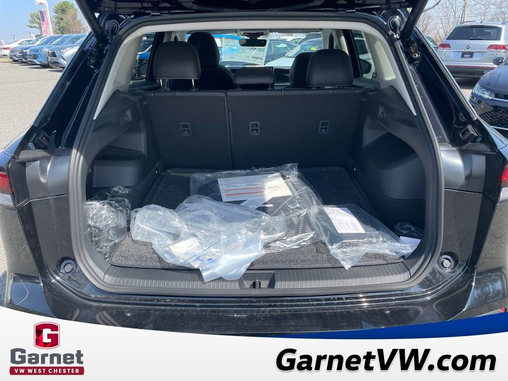 New 2026 Volkswagen Tiguan SE image 19