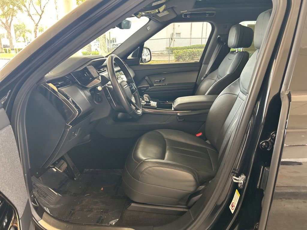 Used 2024 Land Rover Range Rover Sport Dynamic SE image 5