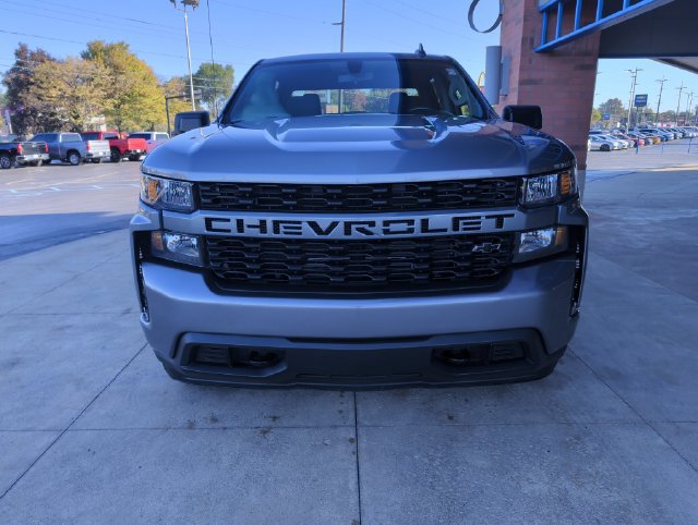 Used 2021 Chevrolet Silverado 1500 Custom w/ LPO, Dark Essentials Package AWD/4WD image 10