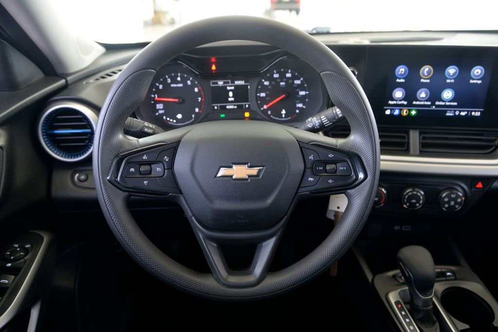 Used 2024 Chevrolet Trax LS image 18