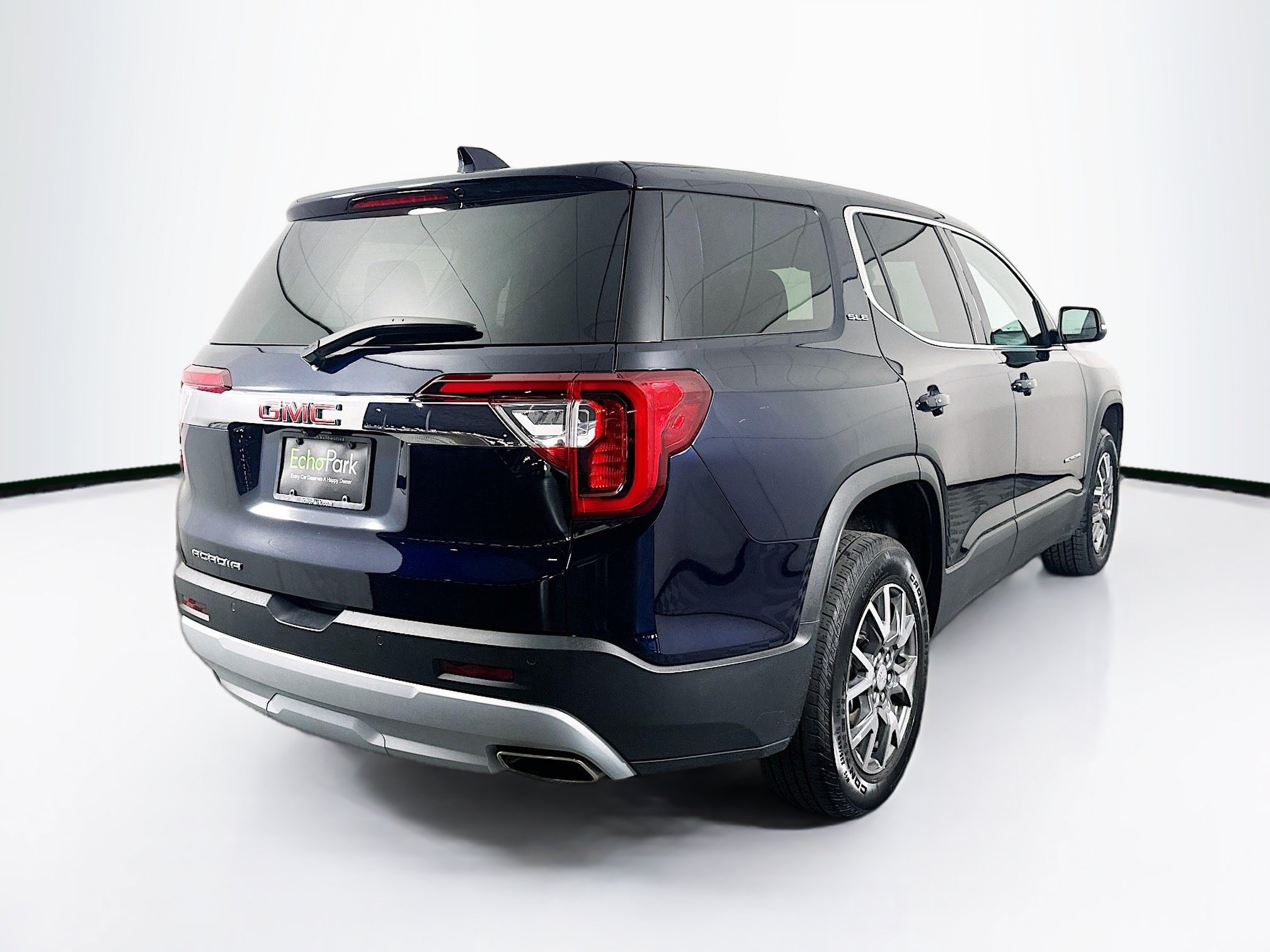 Used 2022 GMC Acadia SLE FWD image 9