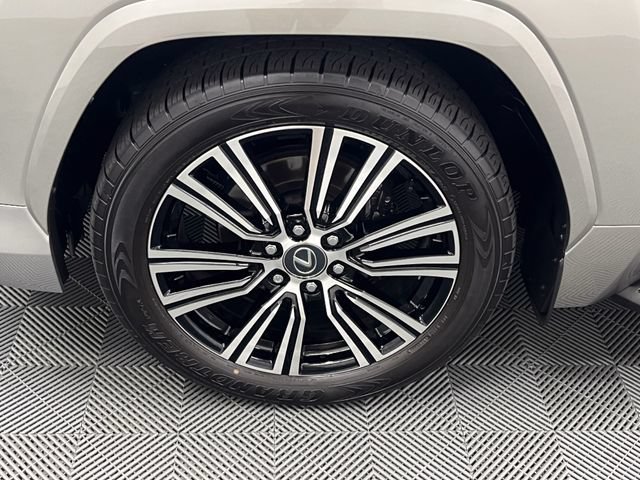 Certified 2024 Lexus LX 600 4WD w/ Luxury Package image 23