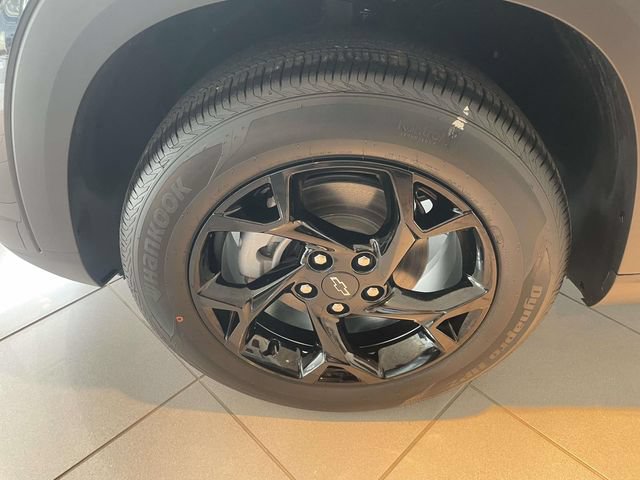 New 2026 Chevrolet Trax LT w/ Driver Confidence Package FWD video 3