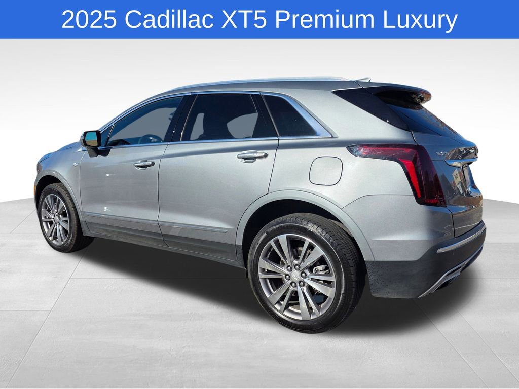 Used 2025 Cadillac XT5 Premium Luxury image 5