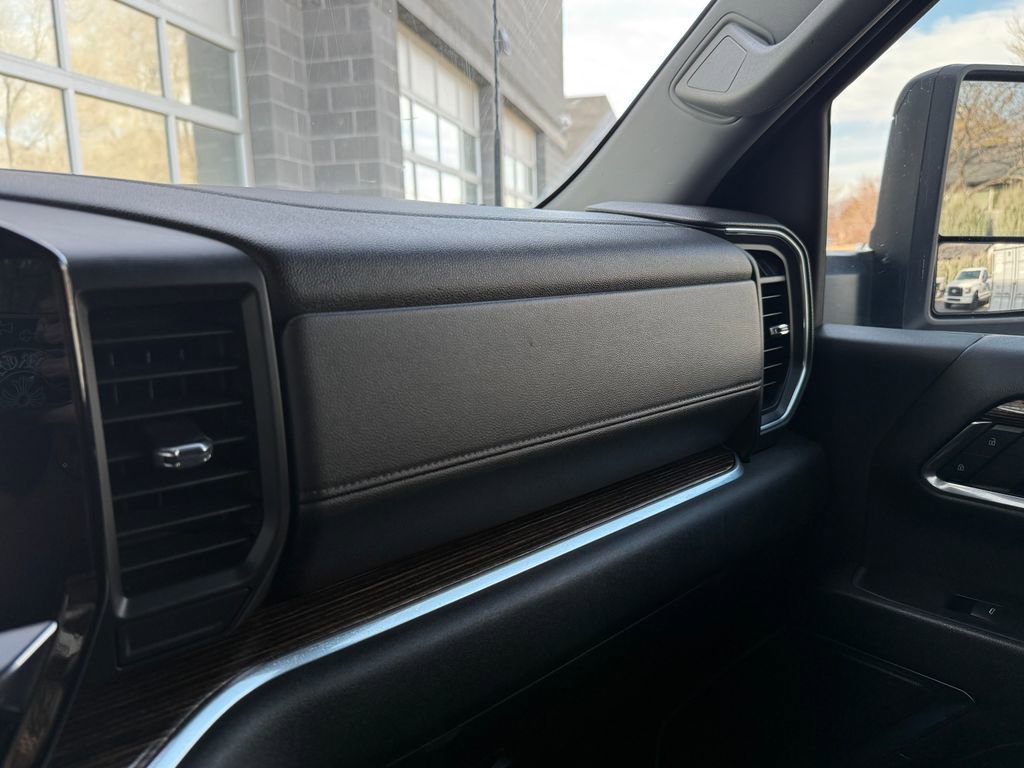 Used 2024 GMC Sierra 3500 SLE image 42