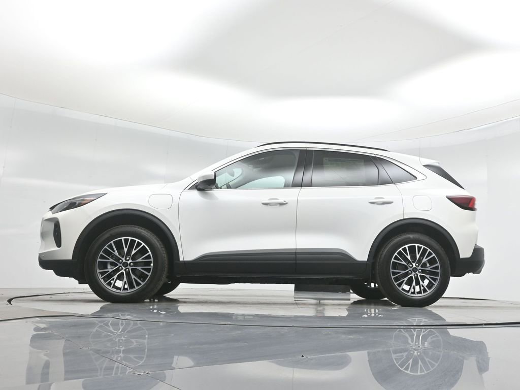 New 2025 Ford Escape SE w/ PHEV Premium Package image 7