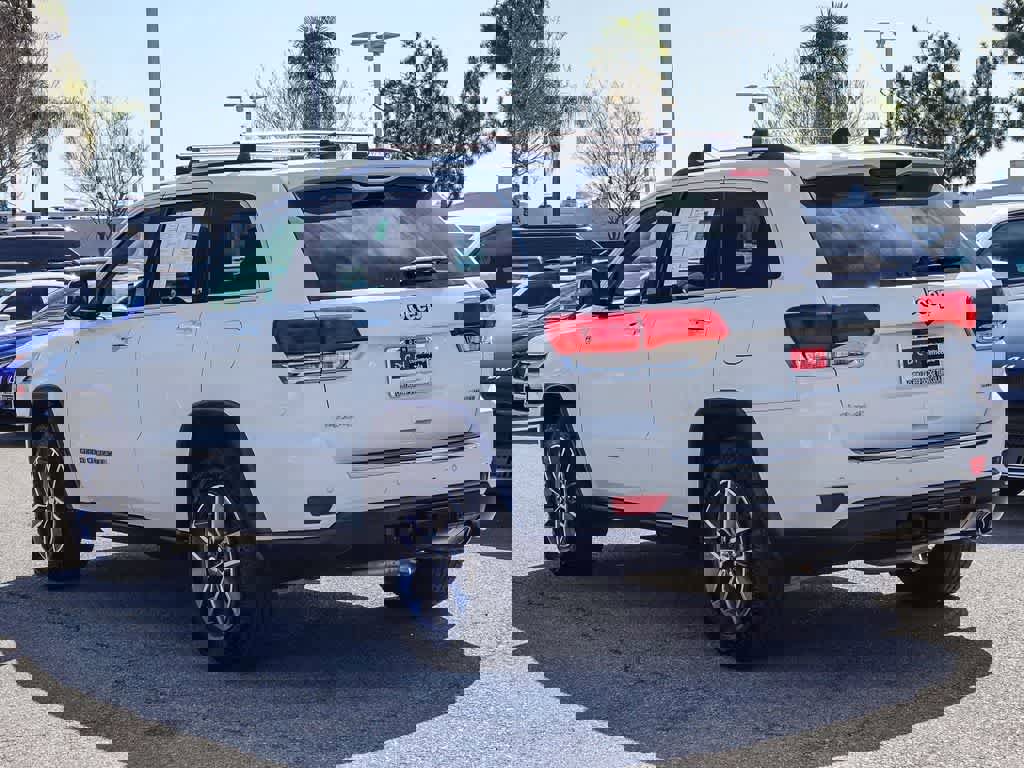 Certified 2017 Jeep Grand Cherokee Limited image 6