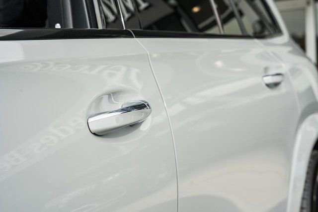 New 2026 Mercedes-Benz GLS 580 4MATIC image 16