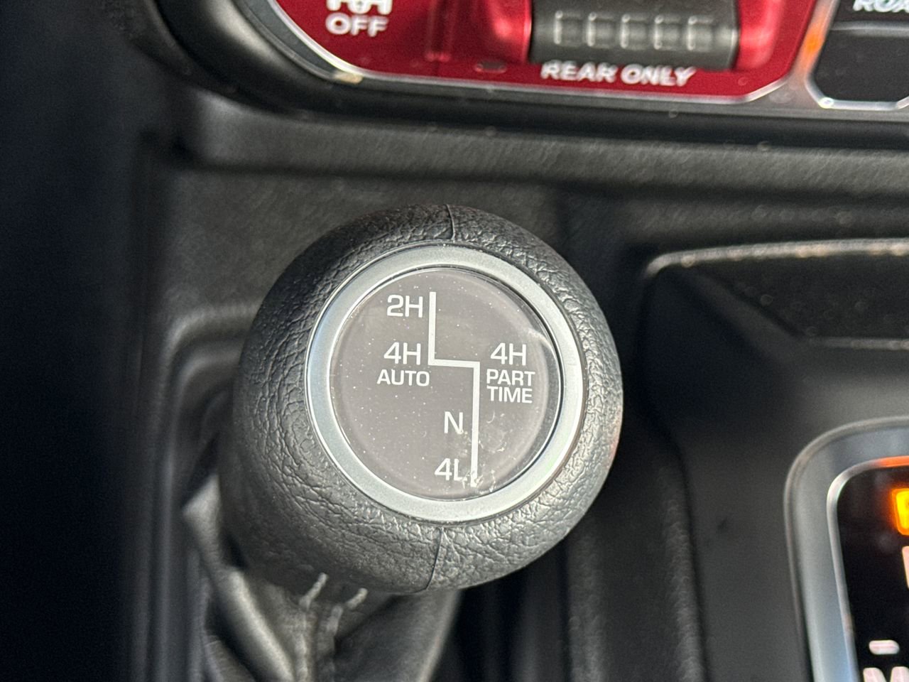 Used 2025 Jeep Wrangler Willys 4xe image 26