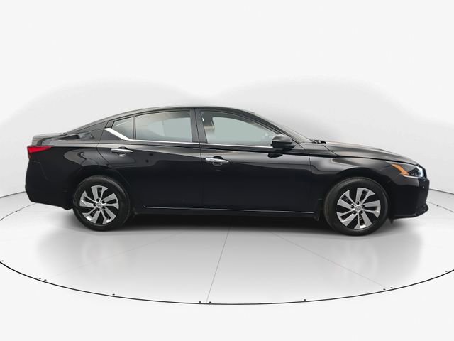 Used 2025 Nissan Altima 2.5 S image 11