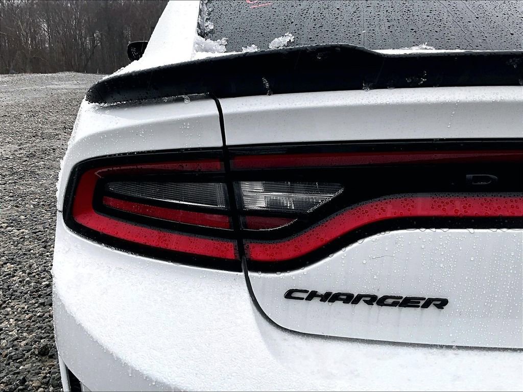 Used 2022 Dodge Charger R/T w/ Blacktop Package image 26