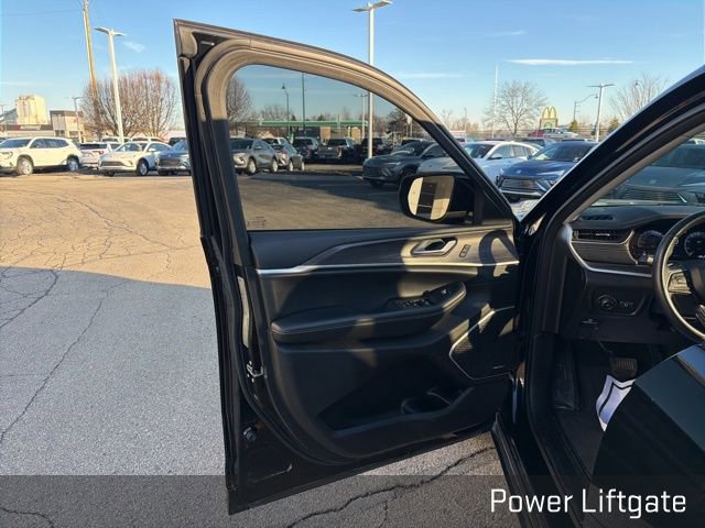 Used 2021 Jeep Grand Cherokee L Limited w/ Trailer Tow Group (B) image 32