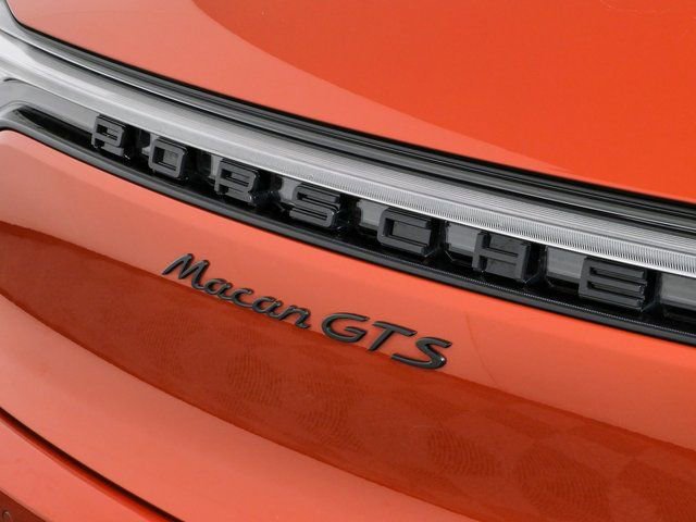 Certified 2022 Porsche Macan GTS w/ Premium Package Plus image 37