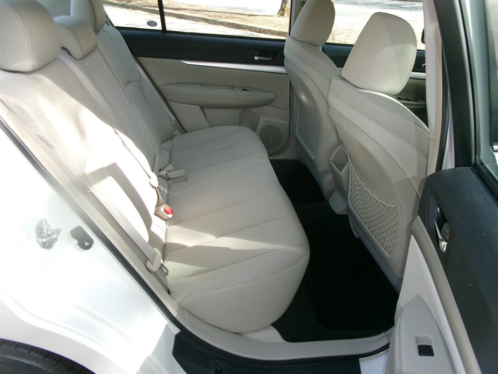 Used 2011 Subaru Legacy 2.5i Premium image 25