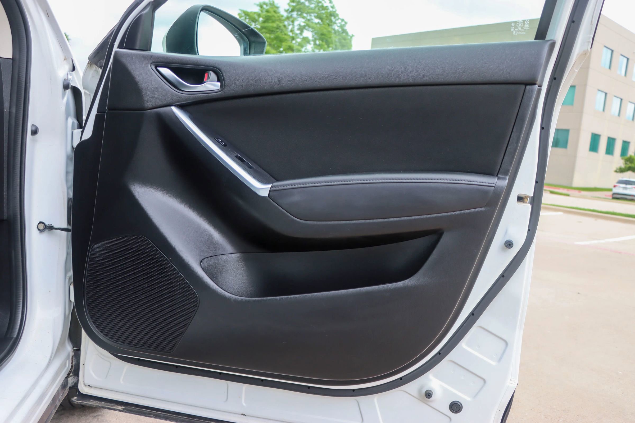 Used 2016 MAZDA CX-5 Touring image 9