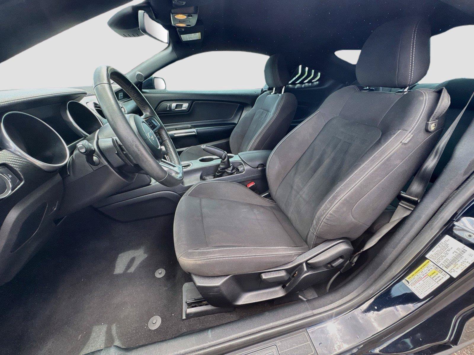 Used 2021 Ford Mustang Coupe RWD image 9