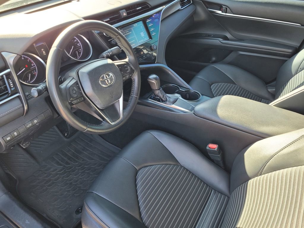 Used 2018 Toyota Camry SE image 8