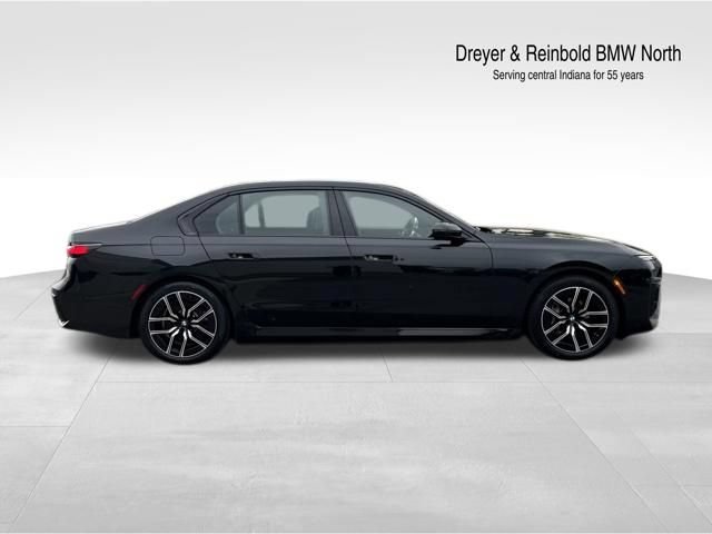 Certified 2025 BMW i7 xDrive60 AWD/4WD image 8