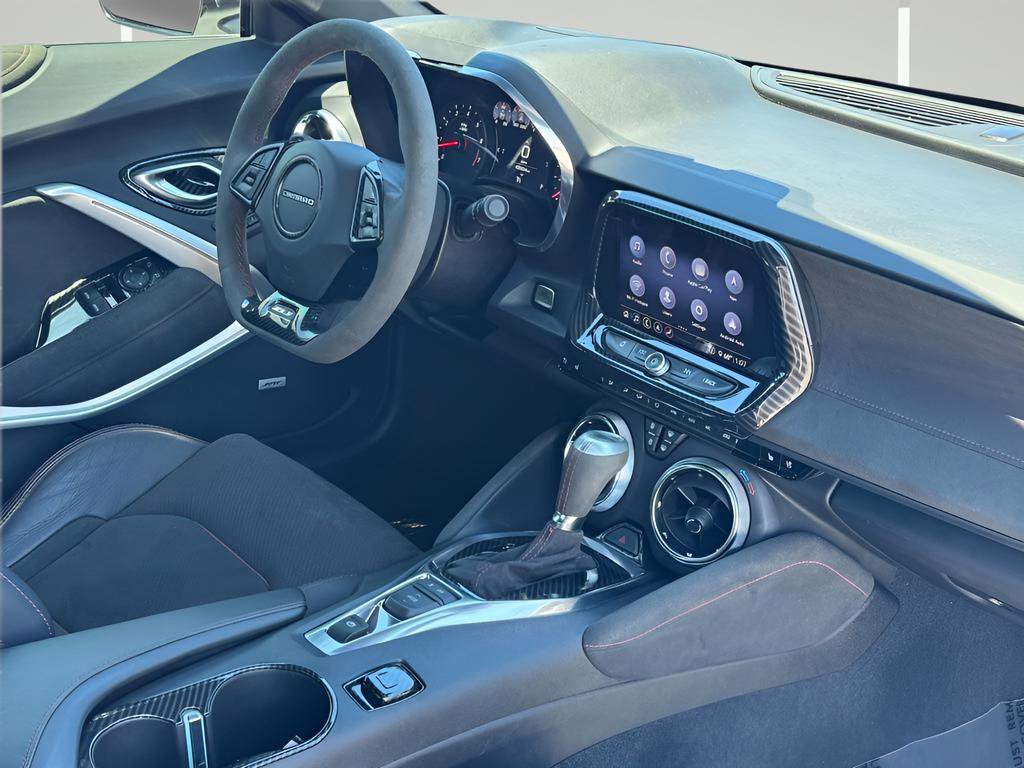 Used 2020 Chevrolet Camaro ZL1 RWD image 18