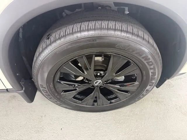 Used 2023 Nissan Rogue SV w/ SV Premium B Package AWD/4WD image 4