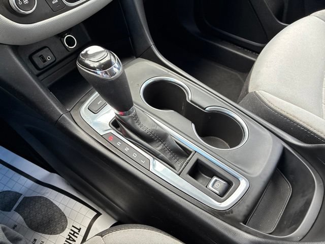 Used 2018 Chevrolet Equinox LS AWD/4WD image 25