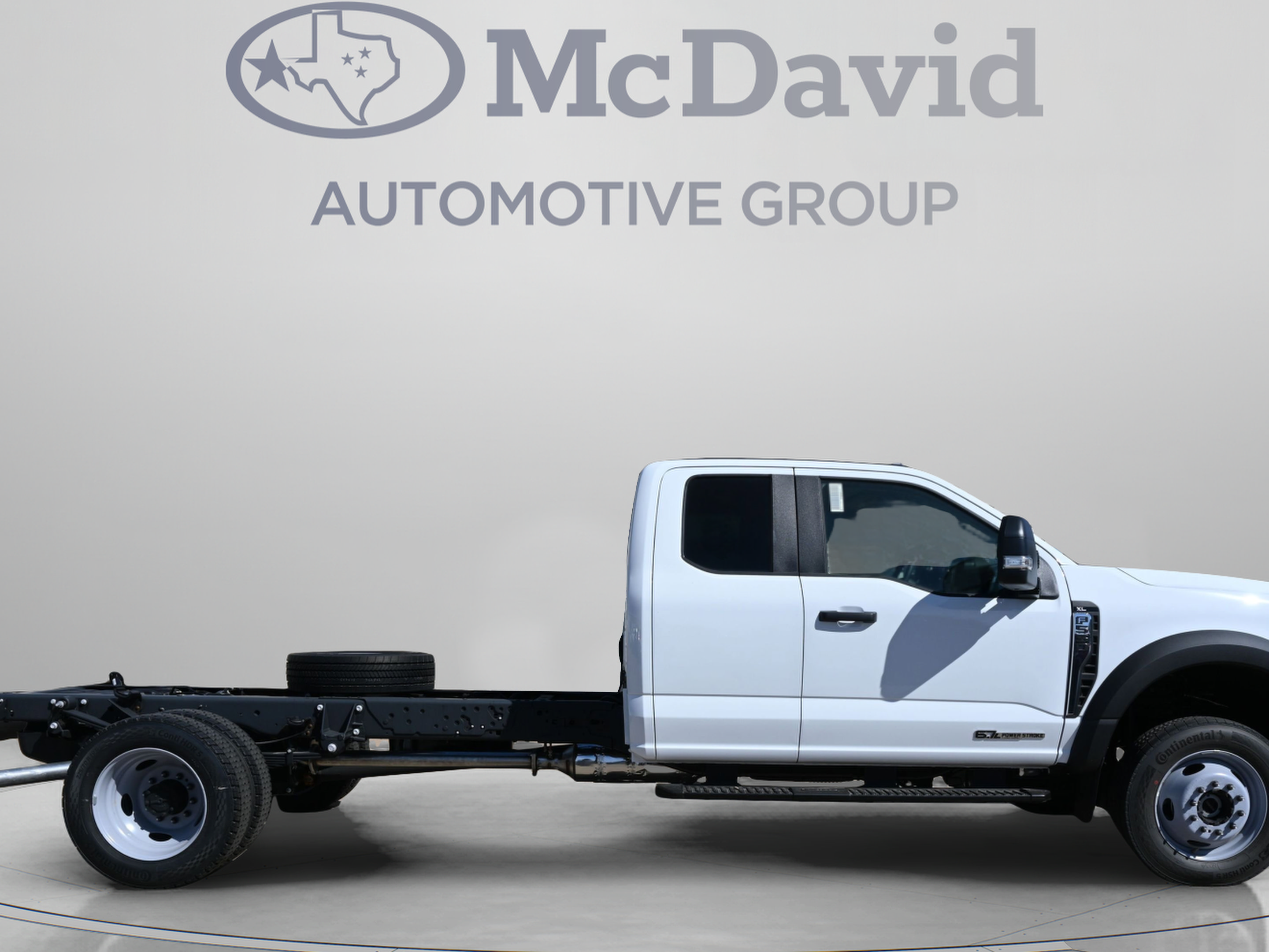 New 2026 Ford F550 4x4 Supercab Super Duty image 8