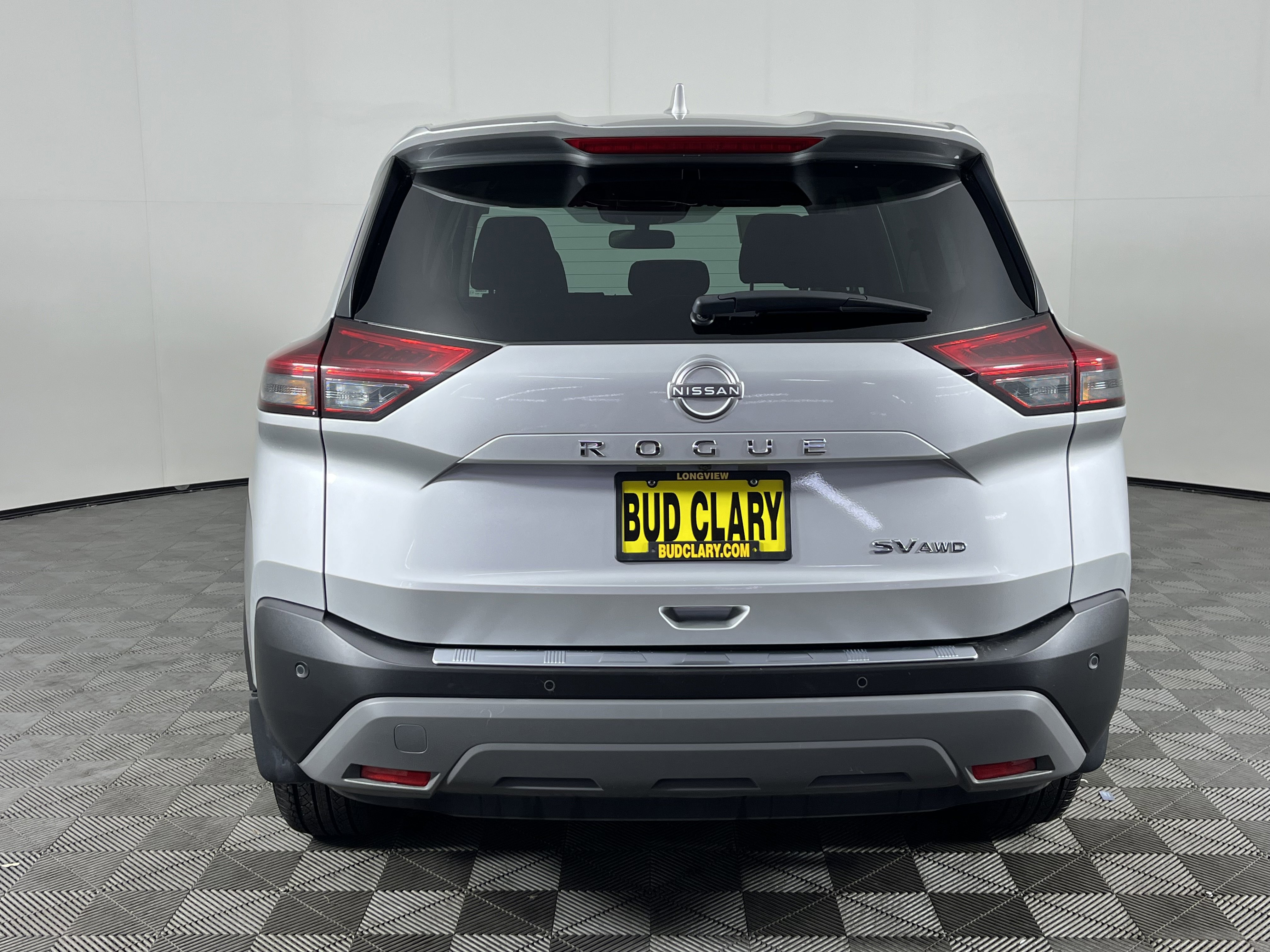 Used 2023 Nissan Rogue SV image 6