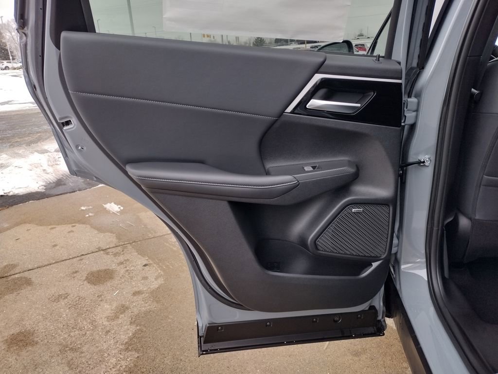 New 2026 Mitsubishi Outlander SE image 29