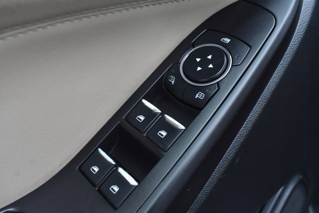 Used 2020 Ford Explorer XLT w/ Equipment Group 202A image 15