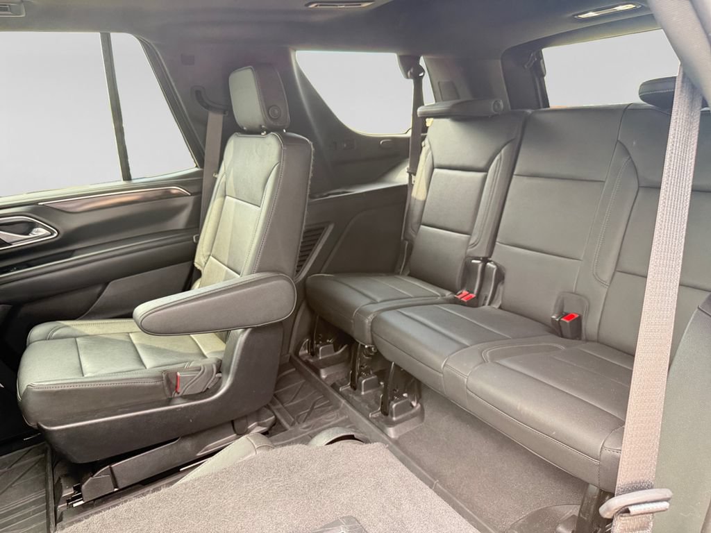 Used 2022 Chevrolet Tahoe Z71 w/ Luxury Package AWD/4WD image 35